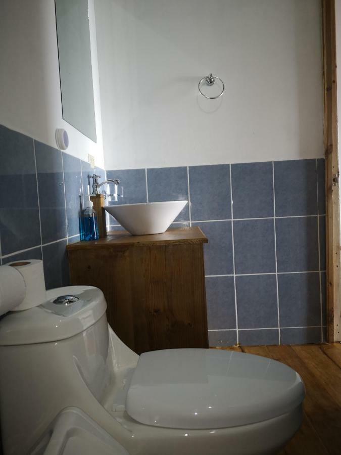 Hotel Linda Vista Rio Dulce Town Zewnętrze zdjęcie