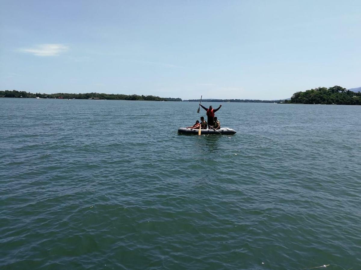 Hotel Linda Vista Rio Dulce Town Zewnętrze zdjęcie