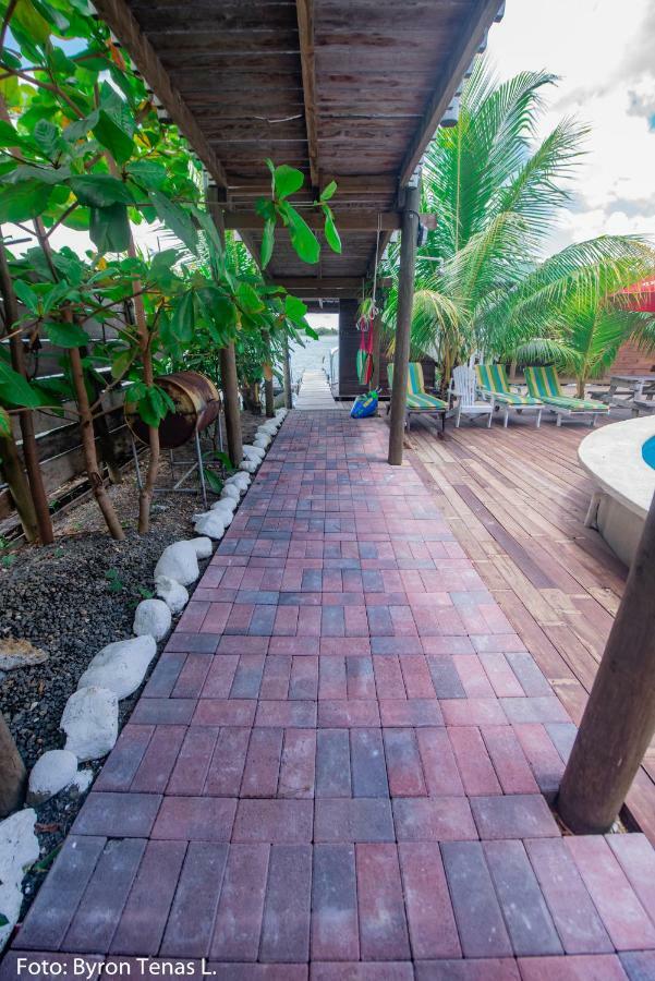 Hotel Linda Vista Rio Dulce Town Zewnętrze zdjęcie