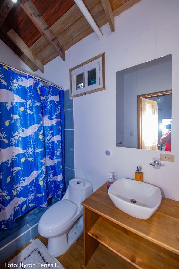 Hotel Linda Vista Rio Dulce Town Zewnętrze zdjęcie